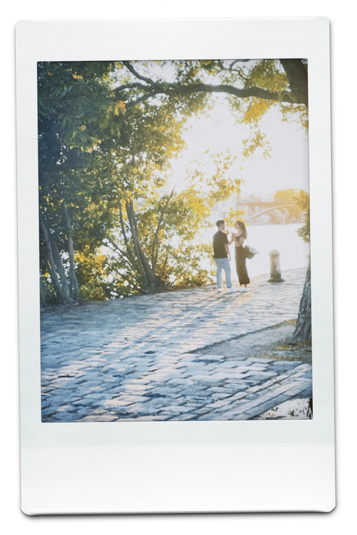 Seville:Polaroid Instant Photo Session + Walk - Experience Highlights