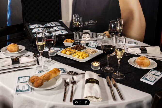 Sexy Cabaret Show with Dinner in Lisbon - FAQ