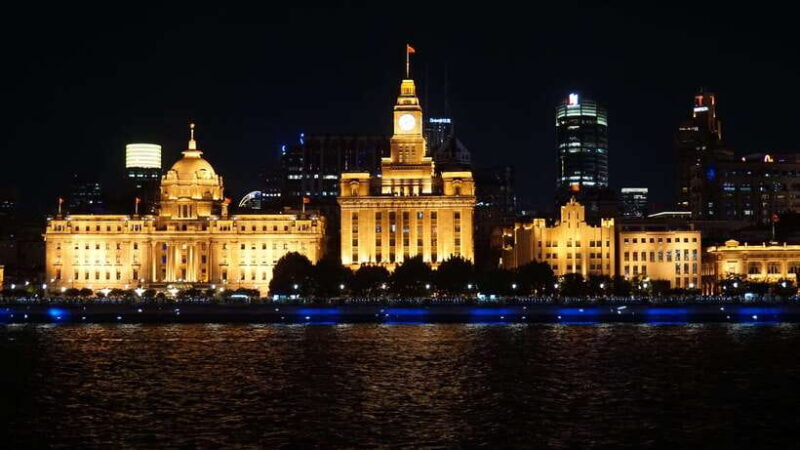 Shanghai Evening Tour: VIP Huangpu River Cruise&City lights - Key Points
