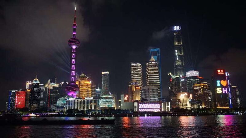 Shanghai Evening Tour: VIP Huangpu River Cruise&City lights - What Makes It Stand Out