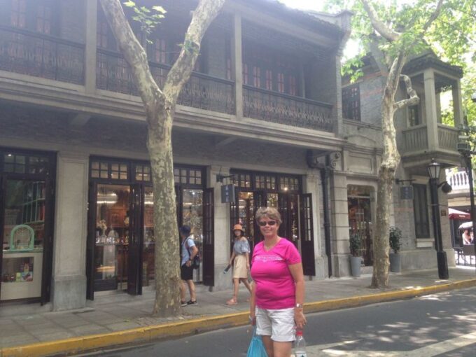 Shanghai: Guided Bicycle Tour - Discovering Shikumen Architectural Style