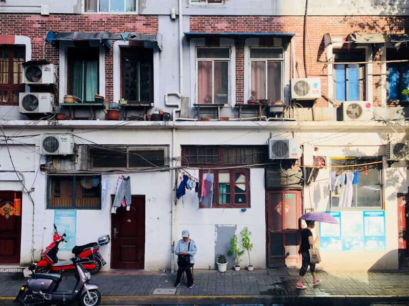 Shanghai Highlights Walking Tour With A Real Local-Tip Based - Key Points
