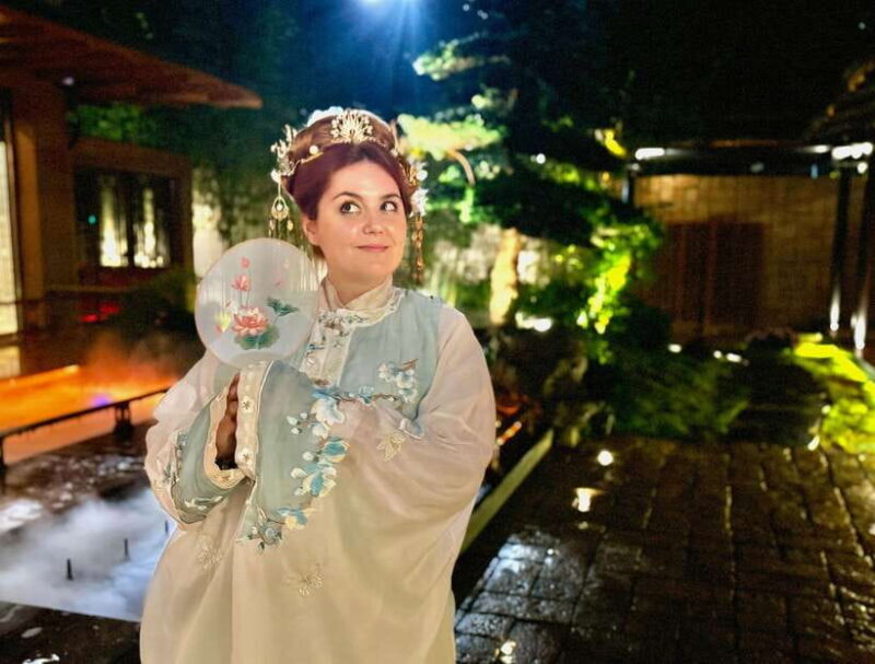 Shanghai Immersive Royal Banquet+Photo, Bar/Massage Options - Key Points