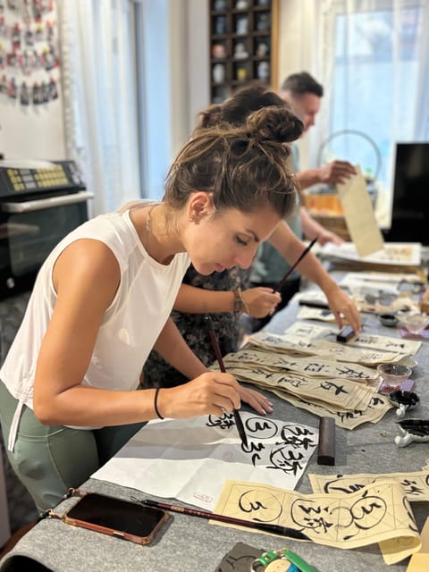 Shanghai: Jinhuishui and Calligraphy Art Class - Good To Know