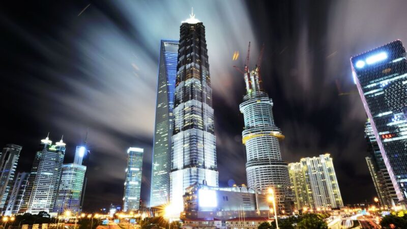 Shanghai: Like a Local Customized Guided Tour - Guide Expertise and Knowledge
