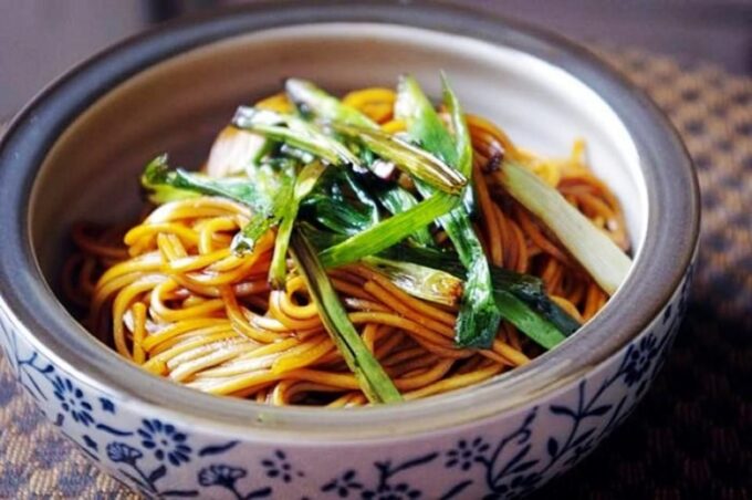 Shanghai Night River Cruise VIP Seat With Authentic Dinner - Stunning Night Cruise Views