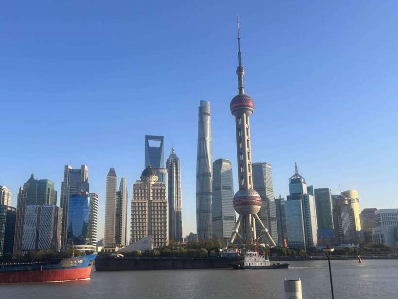 Shanghai: Personalized private tour with a certified French-speaking guide - The Guide and Language