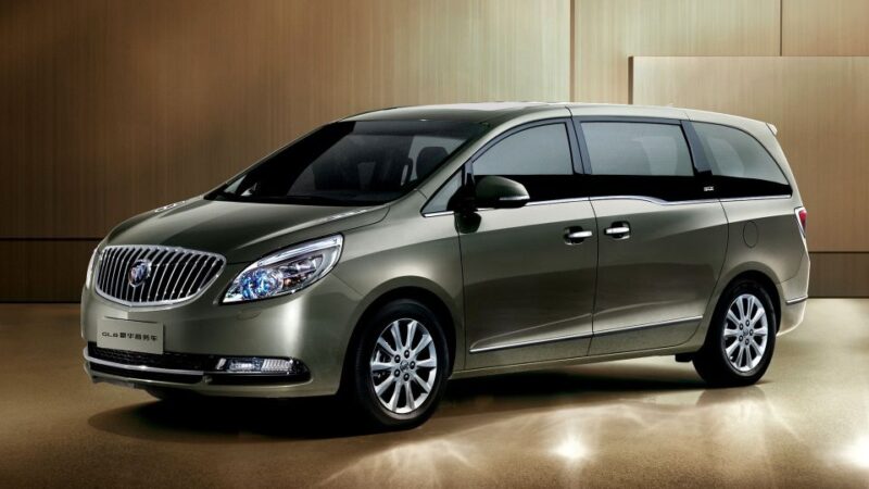 Shanghai: Private 1-Way Airport Transfer - Driver and Communication