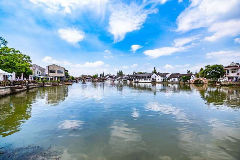 Shanghai Seven Treasure Town & Zhujiajiao Water Town Tour - Introduction: Why This Tour Stands Out