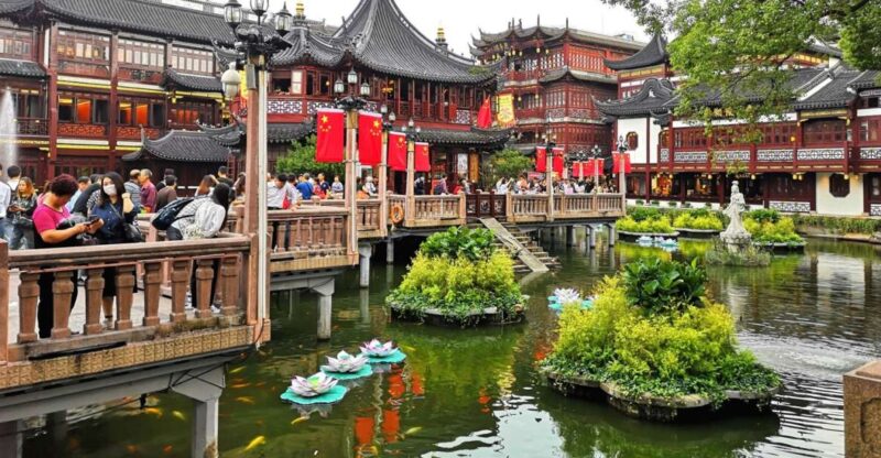 Shanghai: Yu Garden and City God Temple Walking Tour - Good To Know