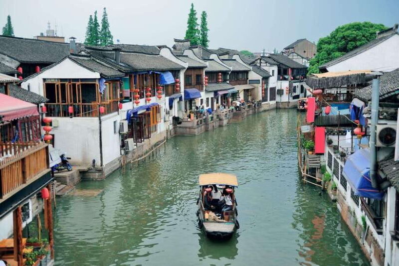 Shanghai: Yu Garden Entry or Zhujiajiao Water TownBund Tour - Key Points