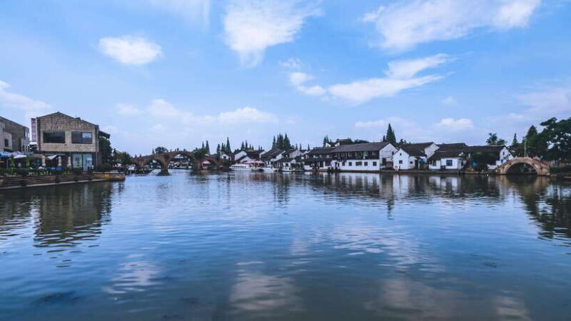 Shanghai: Zhujiajiao Water Town and City Private Day Tour - An In-Depth Look at the Tour