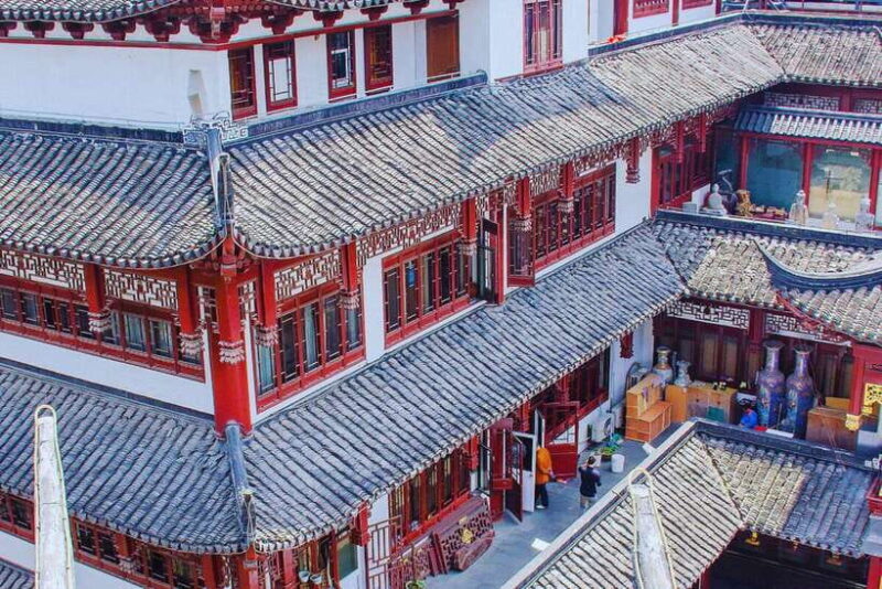 ShanghaiOld Town, Yu Garden, Zhujiajiao Water Town Bus Tour - FAQ