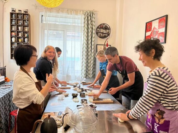 Shanghai:Soup Dumpling Making in Shikumen New Style Linong - Shaping Dumplings