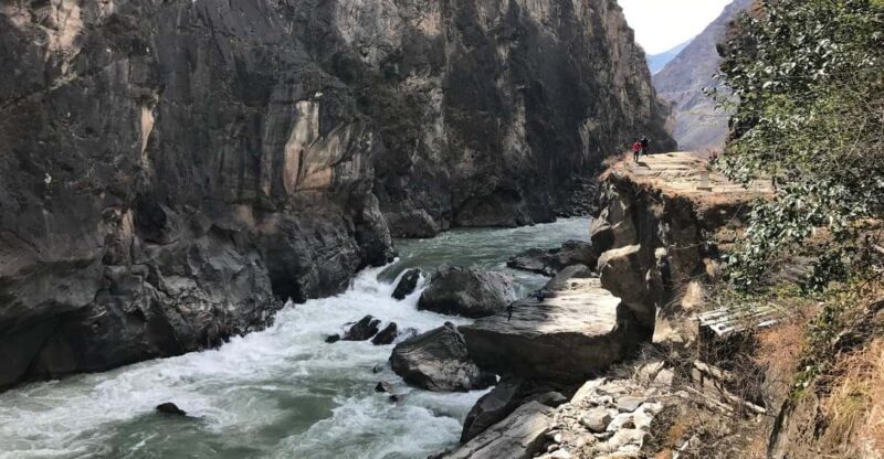 Shangri-la to Lijiang and Stops at Tiger Leaping Gorge - Good To Know