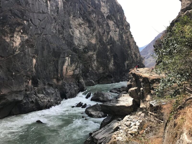 Shangri-la to Lijiang and Stops at Tiger Leaping Gorge - Transportation Details