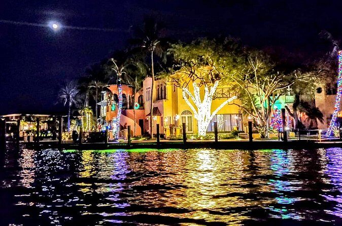 SHARED - 2h Holiday Lights Cruise Tour in Fort Lauderdale (6pax) - FAQ