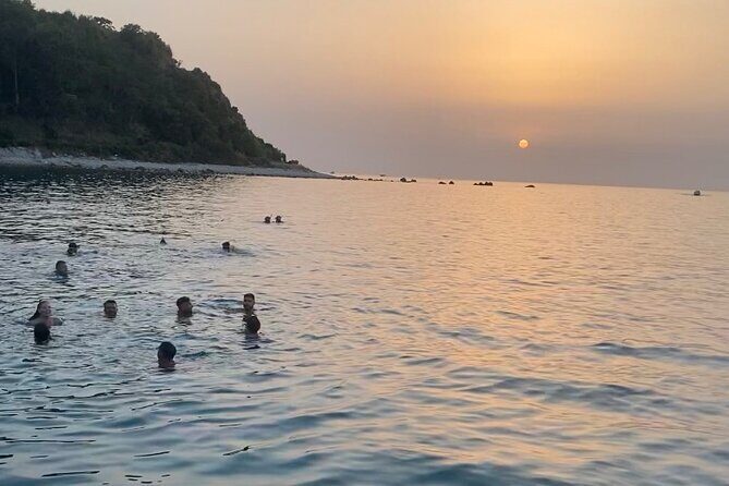 Shared 3-hour sunset tour from Tropea to Capo Vaticano - Authenticity and Guest Experiences