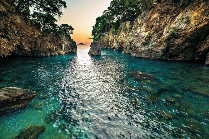 Shared Boat Tour in the Gulf of Poets in La Spezia - The Sum Up