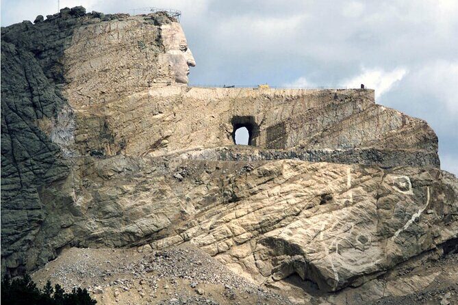 Shared Mt Rushmore and Crazy Horse Tour - Key Points