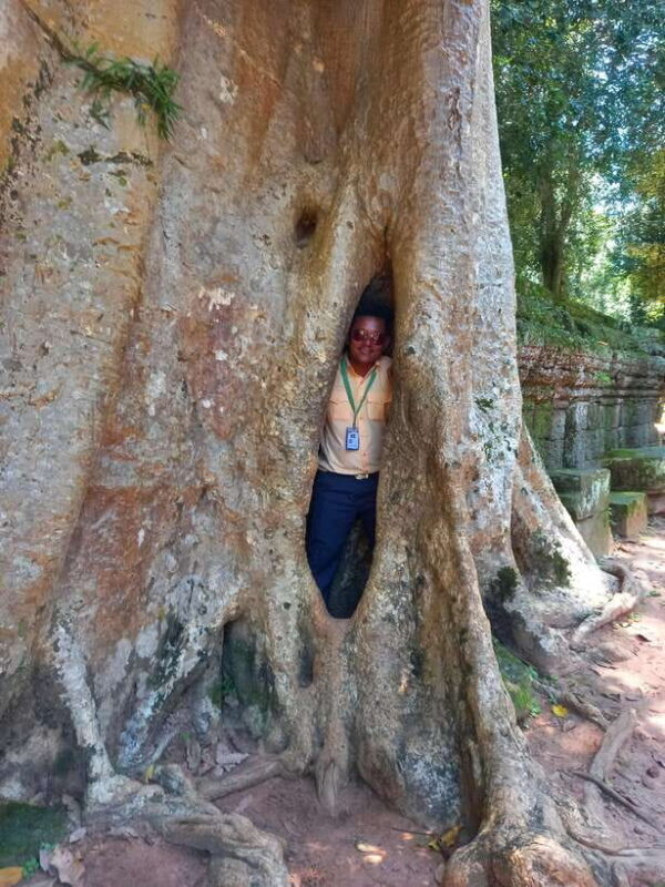Shared one day tour with Spanish speaking tour guide in Angkor Temple. - Exploring Angkor: What to Expect from the Tour