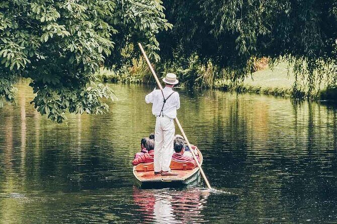 Shared | Oxford University Punting Tour - The Guides’ Stories and Insights
