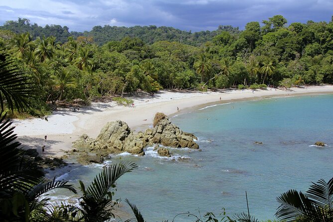 Shared Shuttle San Jose to Manuel Antonio - Included Features and Amenities