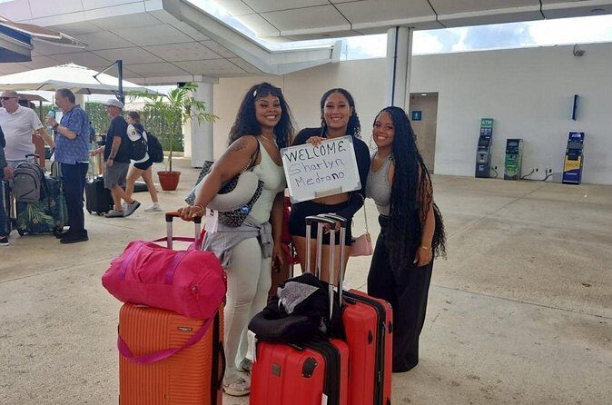 Shared Shuttle to Cancun Hotel Zone - Who Should Consider This Transfer?