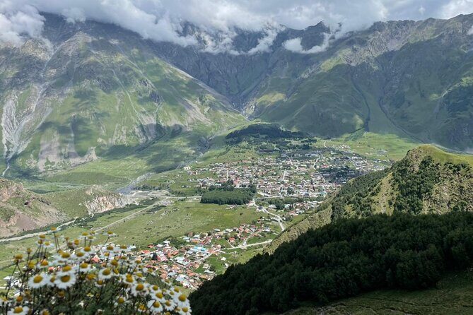 Shared Transfer from Kazbegi to Tbilisi - Detailed Review of the Transfer Experience