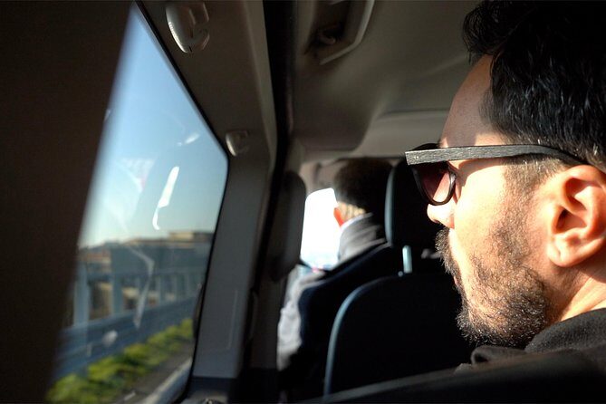 Shared Transfer from Sorrento to Naples Airport - An In-Depth Look at the Transfer Experience