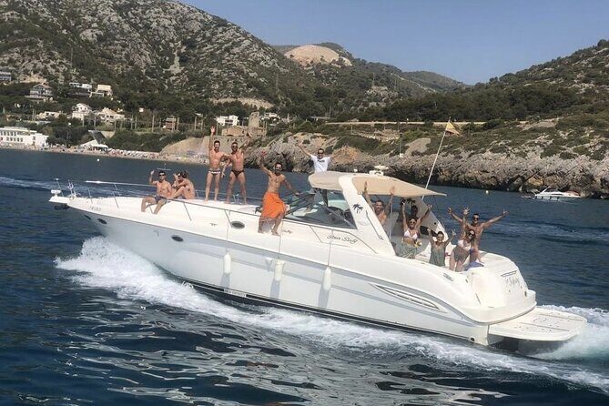 Shared Yacht Tour with Drinks Lunch and Snorkeling - The Value of the Tour