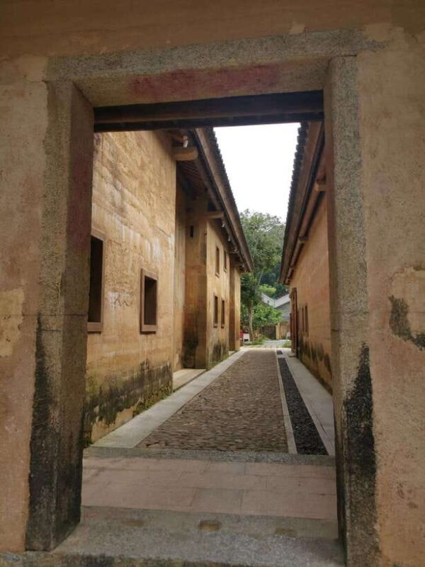 Shenzhen Hidden Tour: Mountains Meet Seas, Hakka Heritage - Key Points