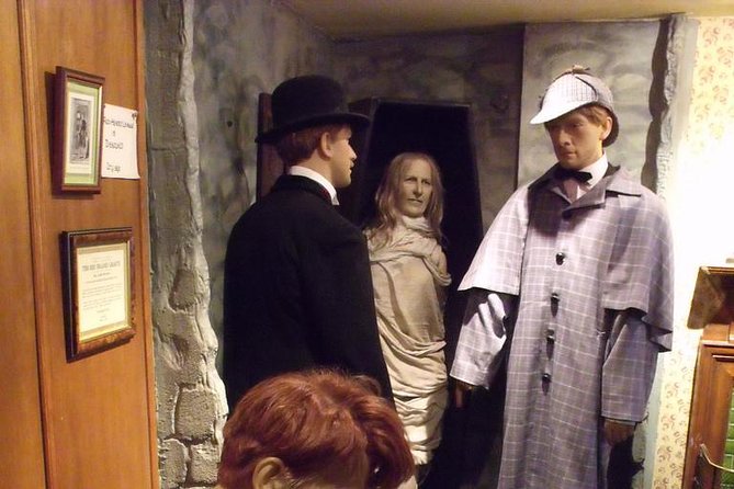 Sherlock Holmes Museum & Westminster Walking Tour - Meeting and Transportation