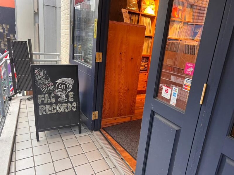 shibuya-vinyl-record-shop-hopping-tour-find-your-likely-travel-buddies