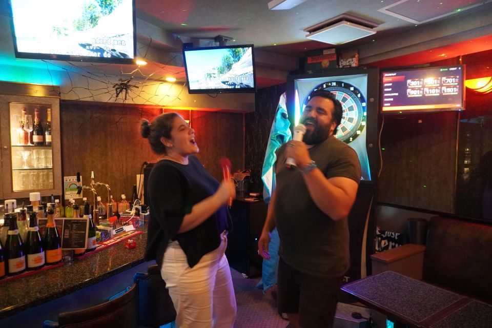 Shinjuku Nightlife Highlights: Izakaya, Karaoke Bar, Ramen - Key Points