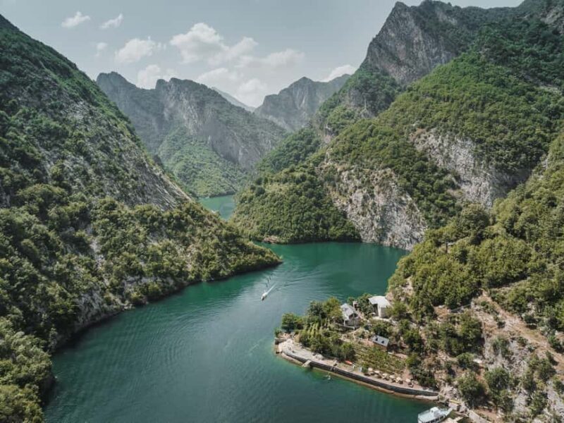 Shkodër: Accursed Mountains 5-Day Hike with Accommodation - The Experience in Detail