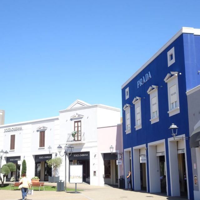 Shopping Bus: Sicilia Outlet Village From Palermo - Key Points