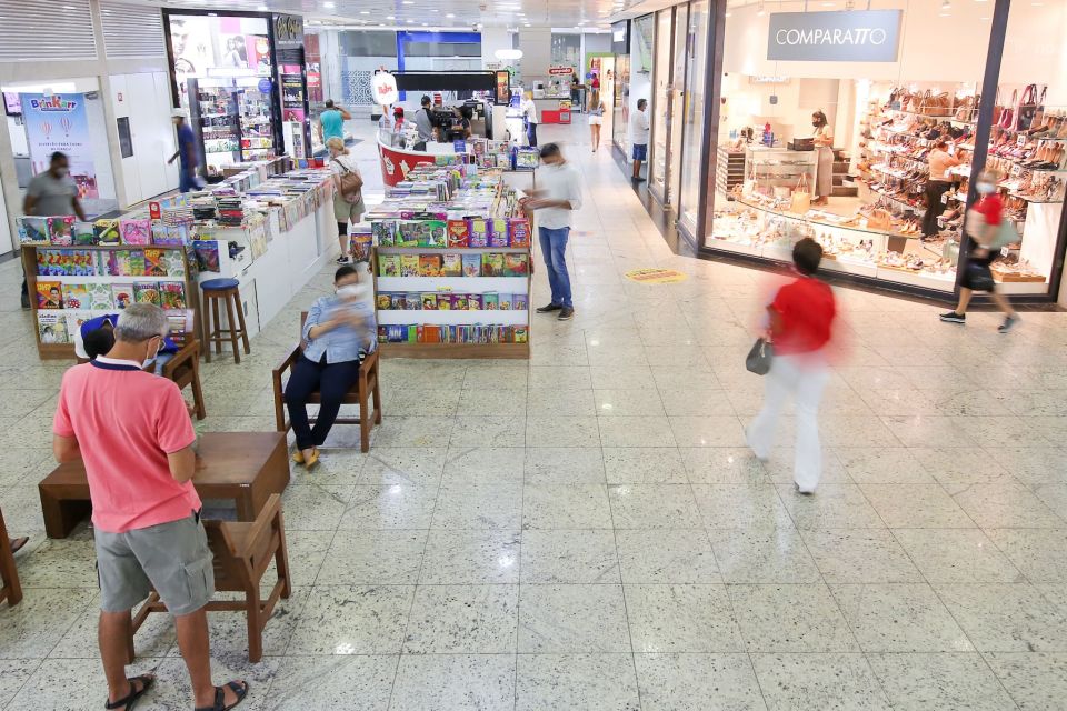 Shopping Itaigara - Community and Social Interaction