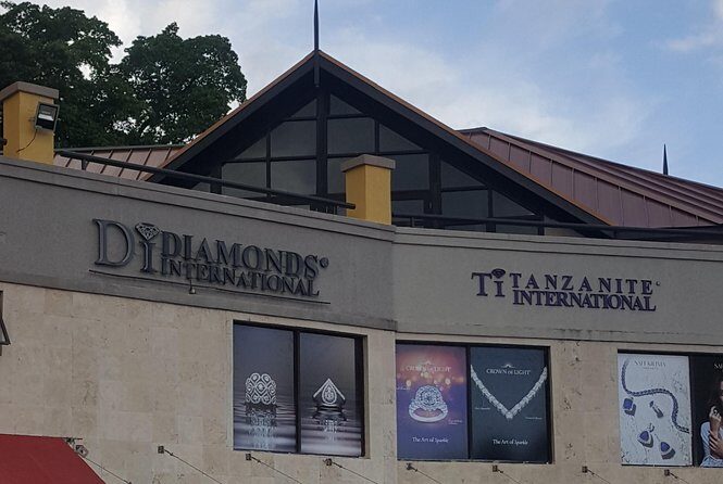 Shopping Tour From Runaway Bay Hotels - Why Consider This Tour?