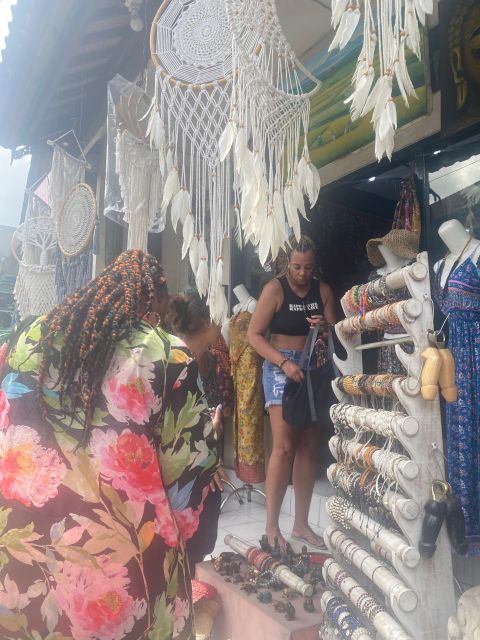 Shopping With Private Guide in Ubud - Exploring Ubuds Markets