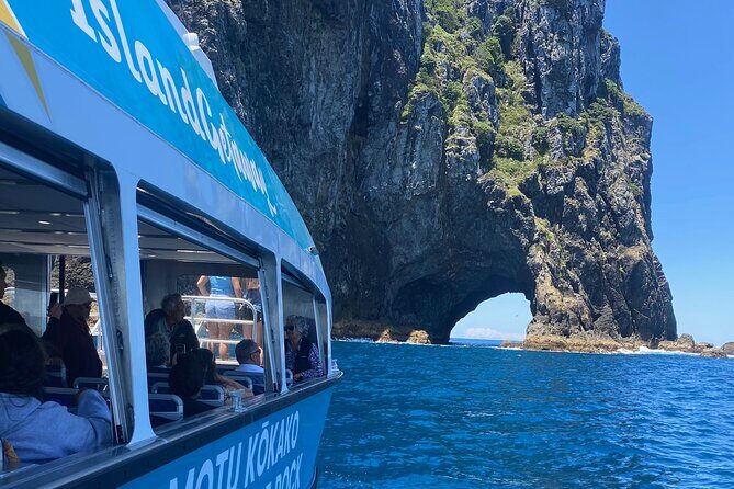Shore Excursion: Hole in the Rock Cruise with Island stopover - A Closer Look at the Bay of Islands Hole in the Rock Cruise