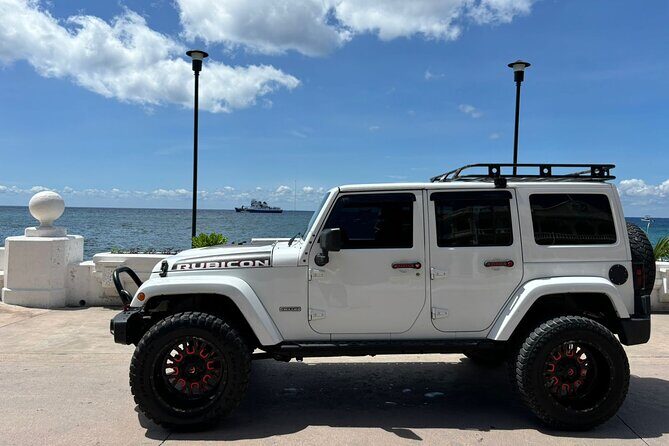 Shore Excursion: Jeep to Punta Sur Park & Beach Club - Transportation and Group Size