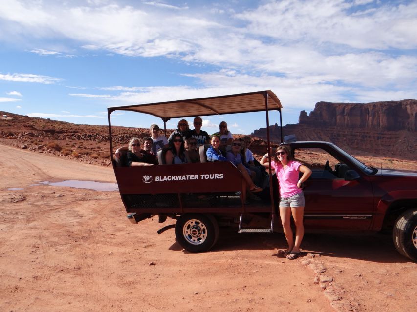 Short 1.5 Hour Tour of Monument Valley (2 Person Minimum) - Booking Information