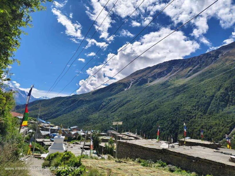 Short Annapurna Circuit Trek 09 Days . - The Overall Experience