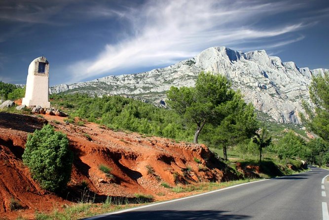 Short Day Tour Around Aix En Provence and Wine Tasting - Good To Know