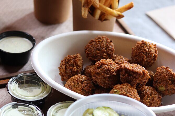 Short North Walking Food Tour - The Guides: Knowledge and Engagement