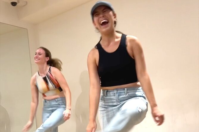 Shuffle Dance in Tokyo With a Tiktok Star - Perfect for Beginners - Good To Know