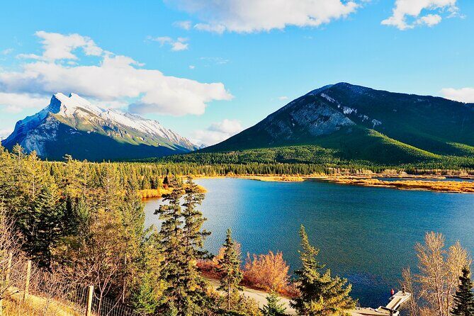 ShuttleBus 2way Banff to Lake Louise (1Hr) and Moraine Lake (1Hr) - Who Is This Tour Best For?