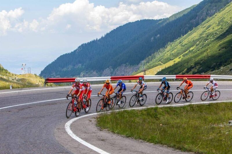 Sibiu: Famous Transfagarasan Road and Balea Lake Day Tour - Scenic Views and Wildlife