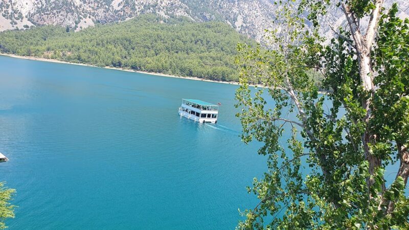 Side: Green Canyon Boat Tour With Open Buffet Lunch & Drinks - Authentic Experiences and Traveler Feedback
